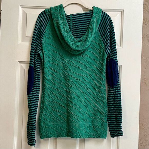 Evy’s Tree Pullover Hoodie Striped Sleeves Pocket Pouch Medium - Picture 4 of 13